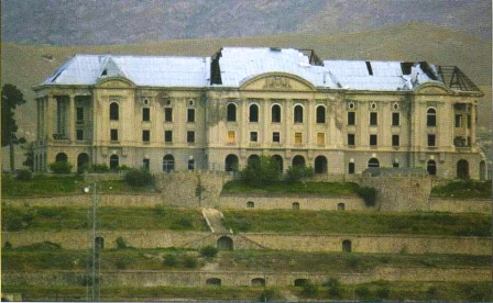 До сих пор дворец Амина несет следы "Шторма-333"